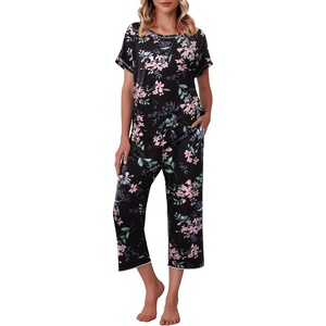 image:imageEkouaer Womens Capri Pajama Sets Print Short Sleeve Sleepwear Top and PantsBlack Big Flowers